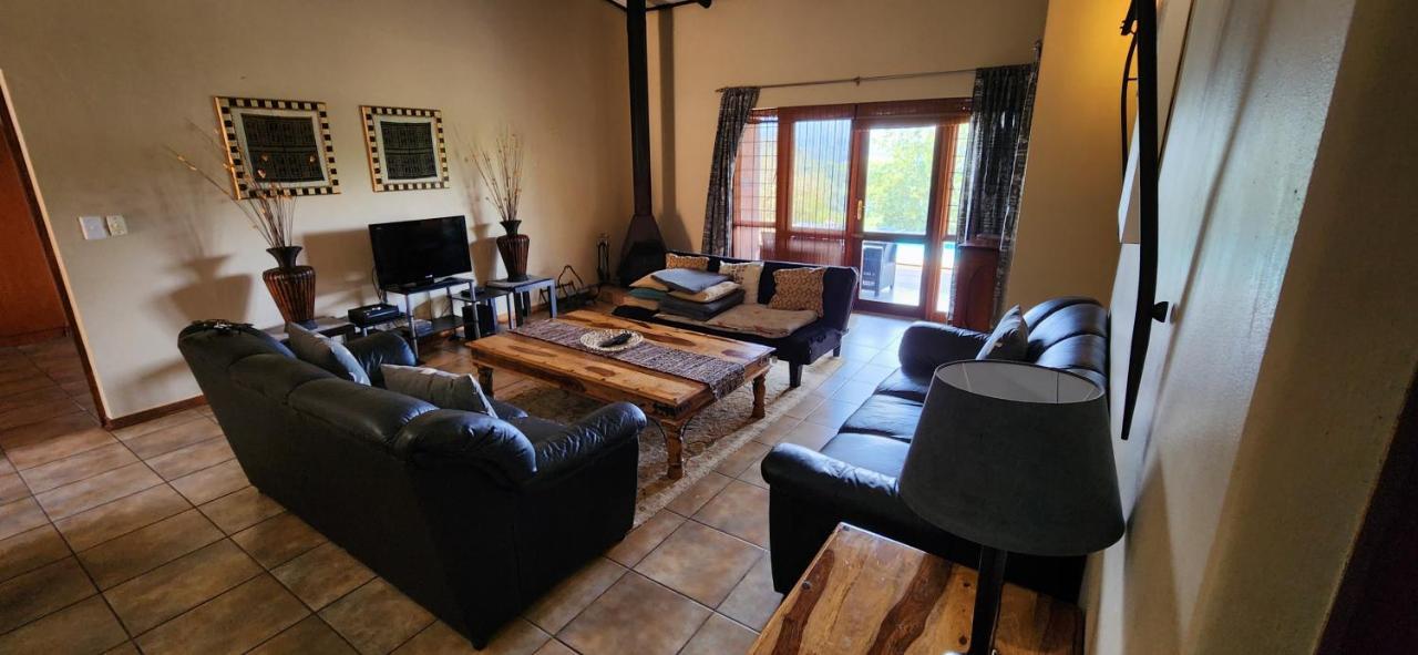 Da Gama Lake Cottages - Coral Tree And Cormorant Cottages White River Eksteriør billede